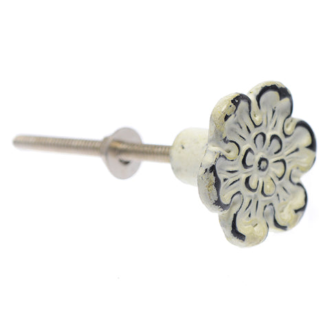 Cast iron flower pull-cream