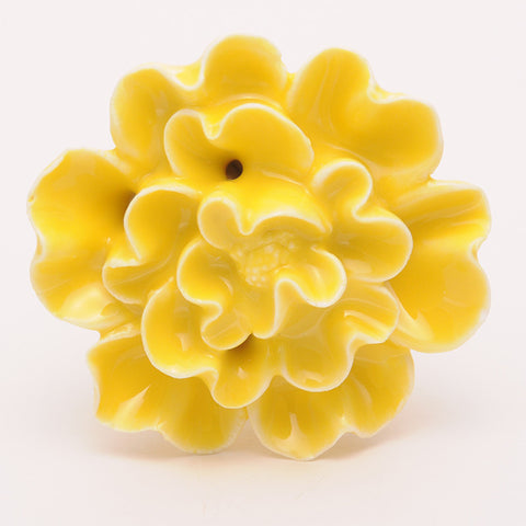 Ceramic carnation pull-yellow