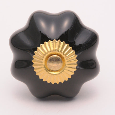 Ceramic pumpkin shaped pull-black