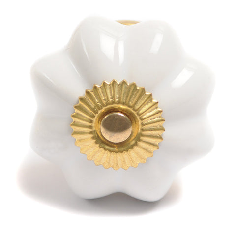 Ceramic pumpkin shaped pull-white