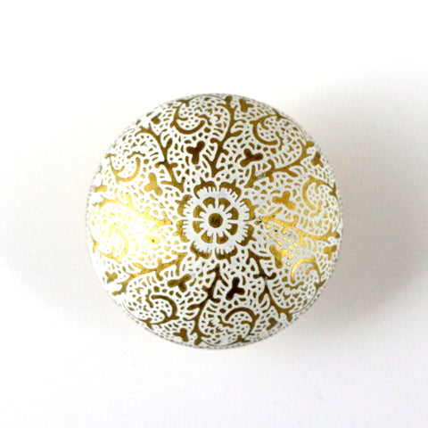 Brass embossed pull-white