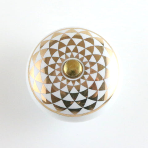 White and gold ceramic pull with kaleidoscope pattern