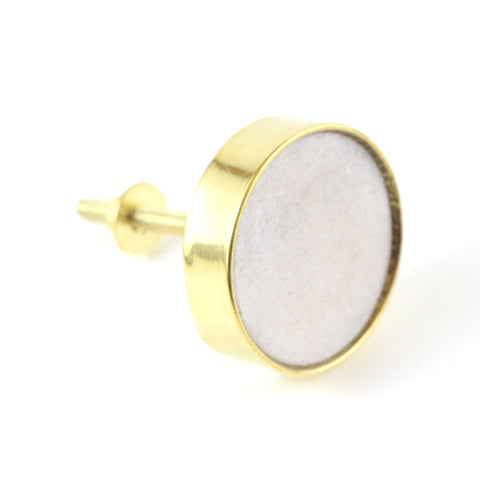 Flat marble and brass pull-blush