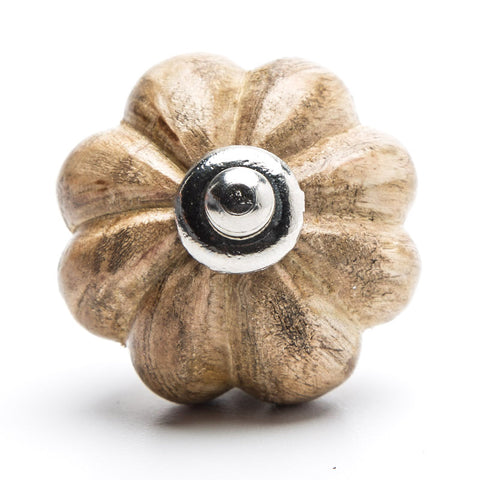 Wooden pumpkin shaped pull-light brown